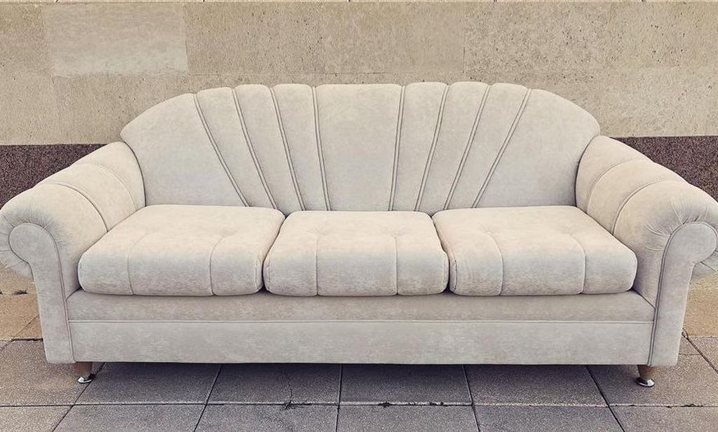 Реставрация стола после выполнения работ